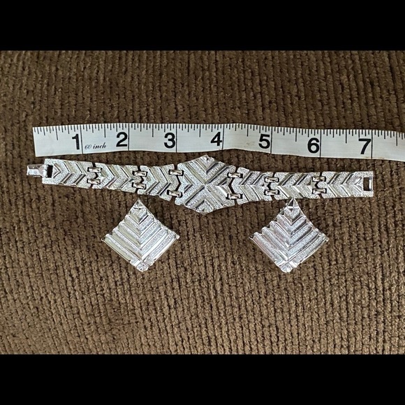 Vintage Sarah Coventry silver bracelet & earrings - Picture 2 of 9